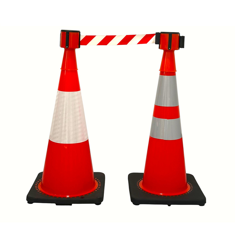 Cone de segurança de trânsito em PVC de alta elasticidade com base de borracha ponderada opcional para controle rodoviário em todas as condições climáticas e isolamento de perigos Cone de segurança de trânsito em PVC de alta elasticidade com base de borracha ponderada opcional para controle rodoviário em todas as condições climáticas e isolamento de perigos
