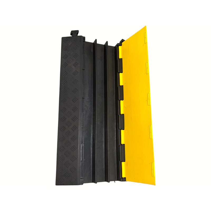 Base de borracha reforçada, alta capacidade de carga, capa de pvc, protetor de cabo resistente de 3 canais