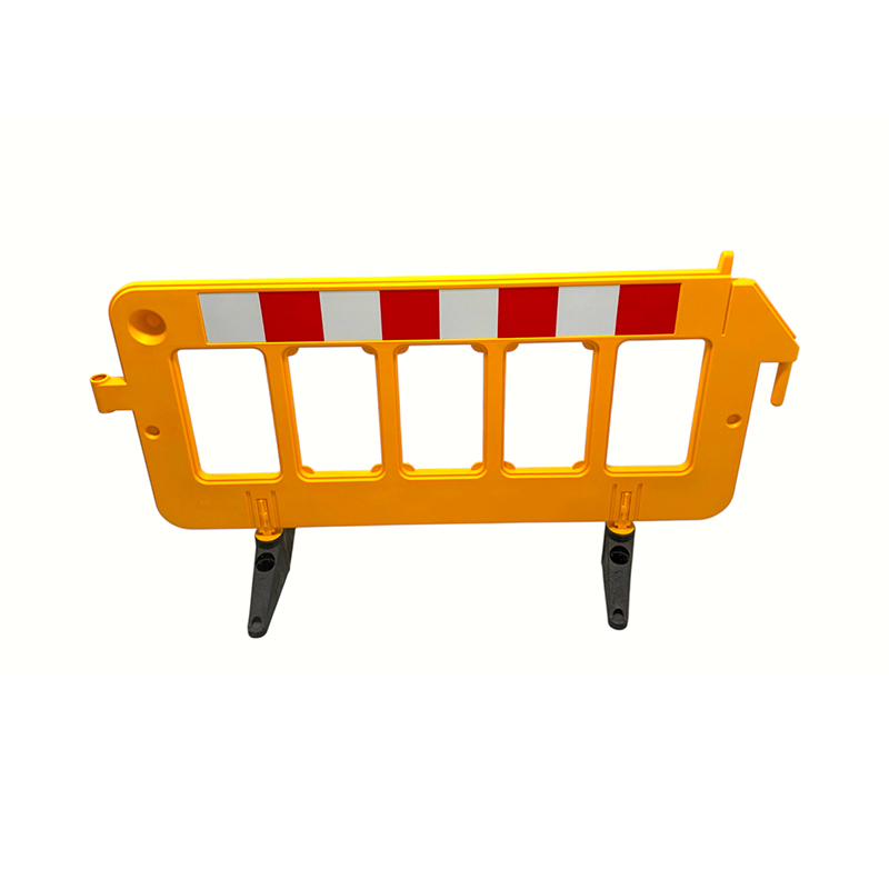 Guarda-corpo giratório para pedestres com intertravamento integrado e moldado por sopro, tipo suporte resistente