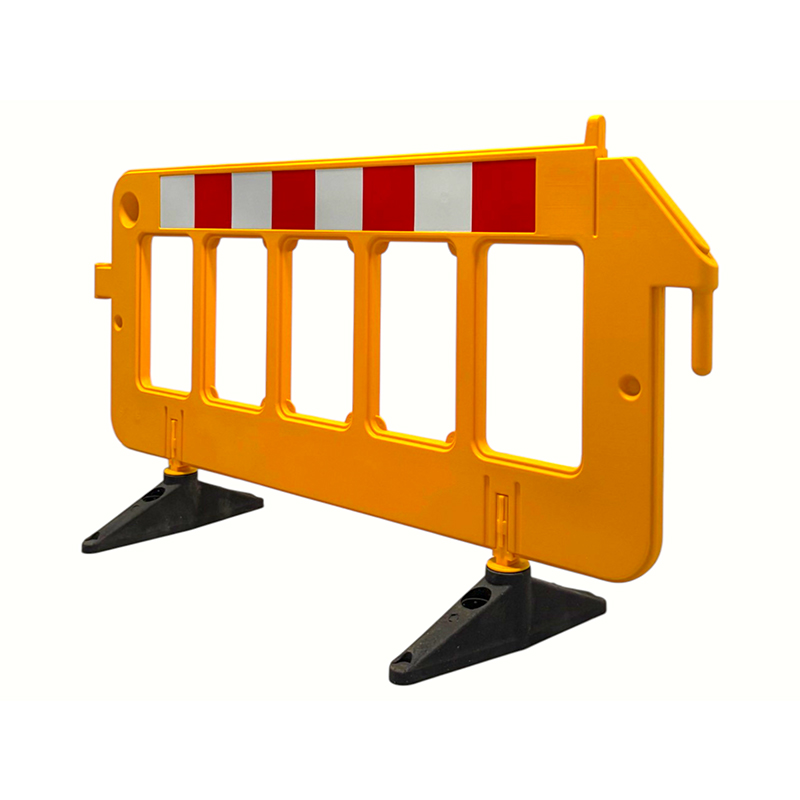 Guarda-corpo giratório para pedestres com intertravamento integrado e moldado por sopro, tipo suporte resistente