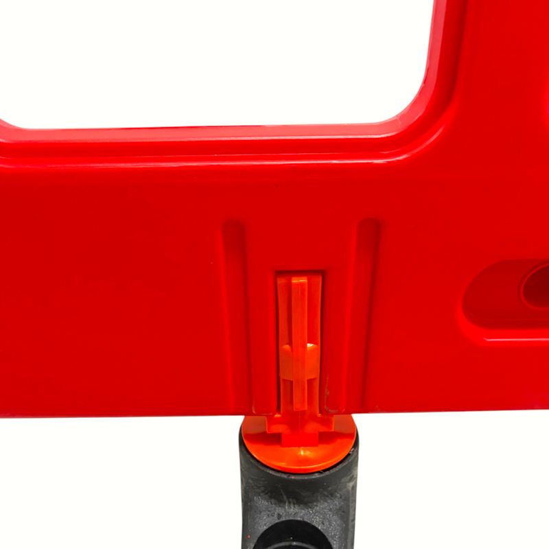 Guarda-corpo giratório para pedestres com intertravamento integrado e moldado por sopro, tipo suporte resistente