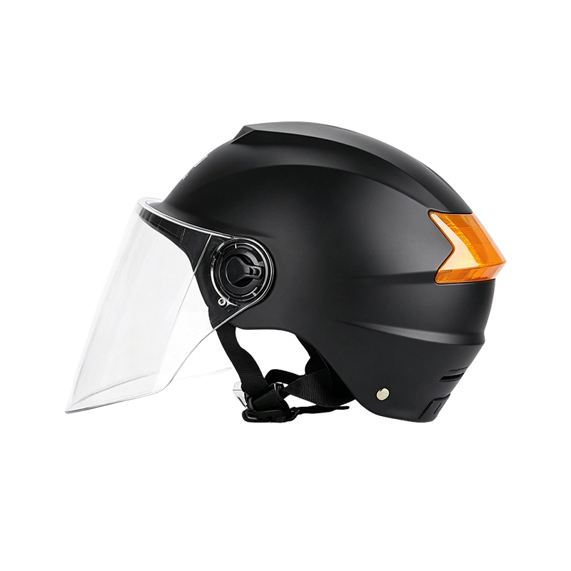 Capacete utilitário com proteção ocular integrada