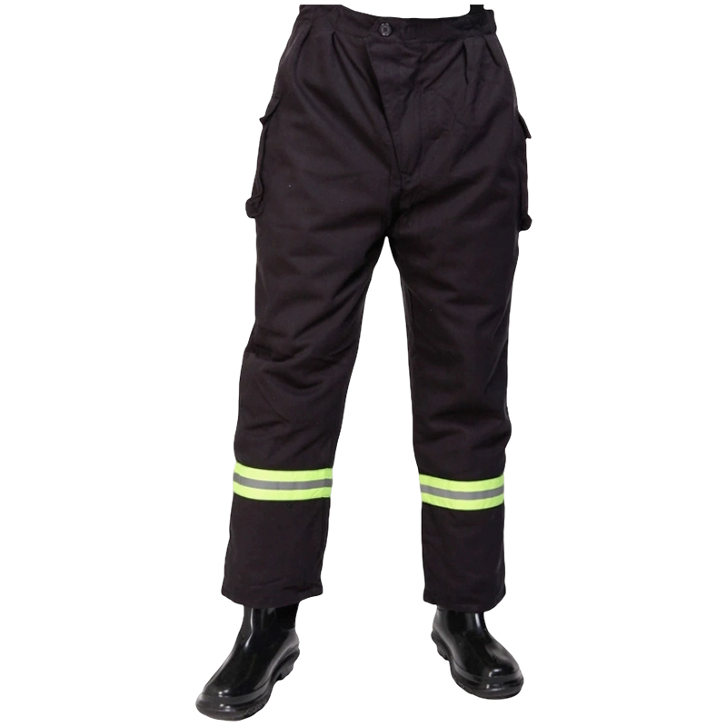 Roupas retardadoras de chamas e resistentes ao vapor