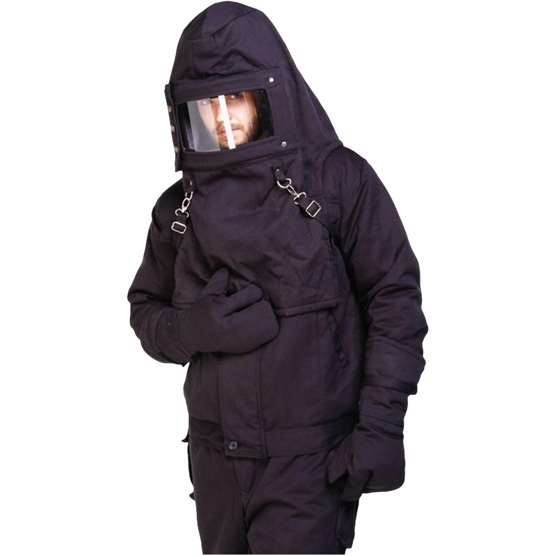 Roupas retardadoras de chamas e resistentes ao vapor