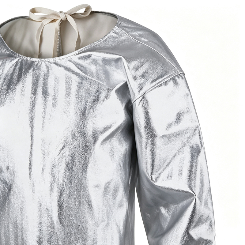 Traje de proteção resistente a altas temperaturas de entrada traseira