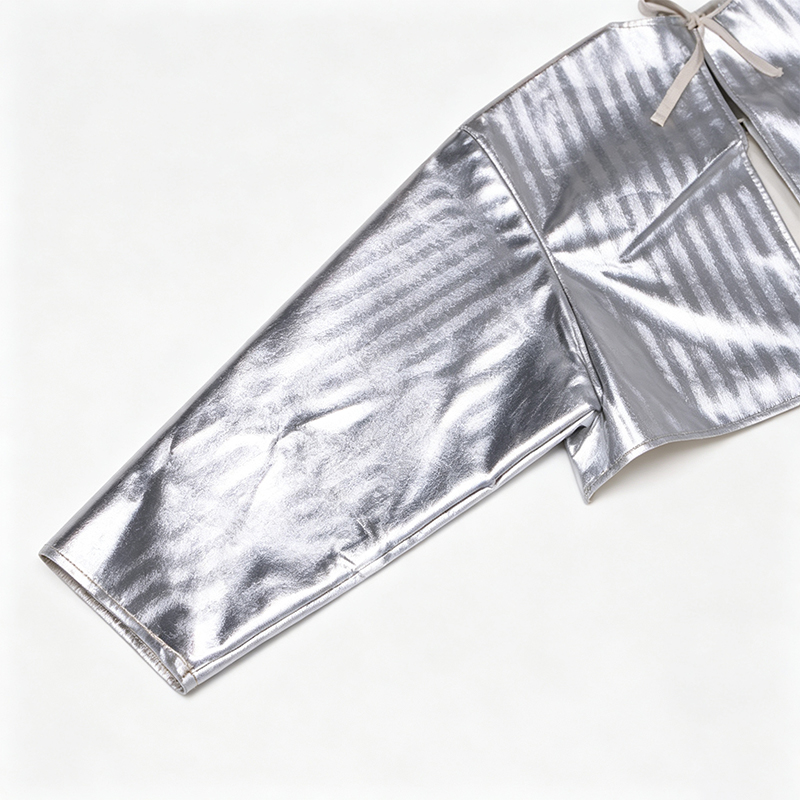 Traje de proteção resistente a altas temperaturas de entrada traseira